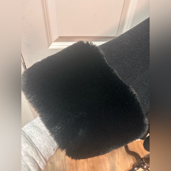 Faux Fur Black Trim Long Wrap Unbranded One Size - Picture 3 of 6